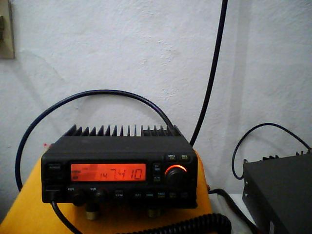 radio yaesu ft 2500.m. vhf base original conservado... — Foto 1