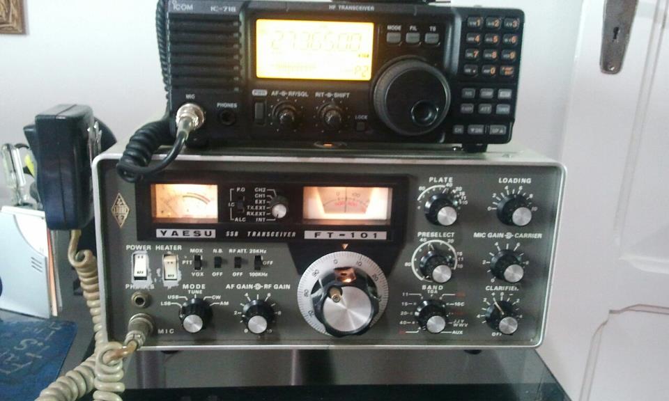 radio para colecionador excelente estado de conservaçao  e funcionamento.ft-101   .................VENDIDO