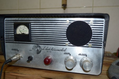 Radio amador valvulado antigo(VENDIDO PY2VNE) — Miniatura 1