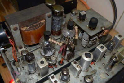 Radio amador valvulado antigo(VENDIDO PY2VNE) — Miniatura 2
