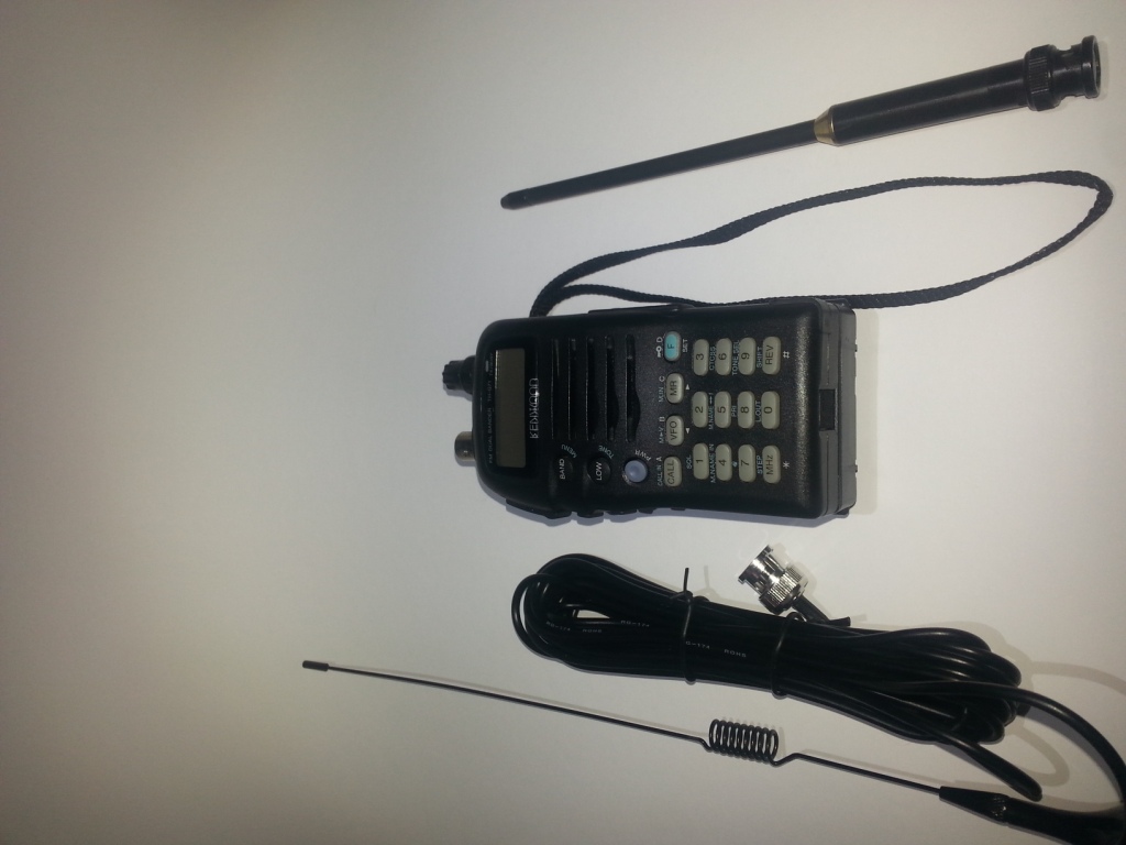 HT Kenwood TH-G71 Dual-Band vendido — Foto 4