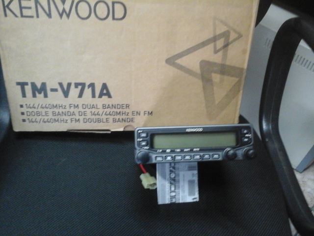 radio kenwood tm-v71A dual novo R1750,00