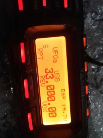 YAESU 857 D !!!!  LINDO EQUIPAMENTO.