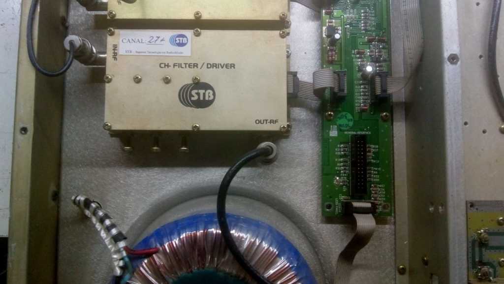 Transmissor Tv Uhf 30w Novo Homologado Troco por radio HF — Foto 3