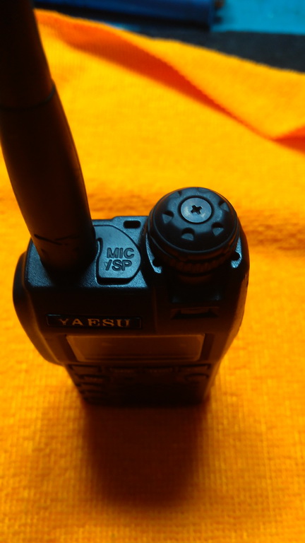 Vendo HT Yaesu VX-3R — Foto 4