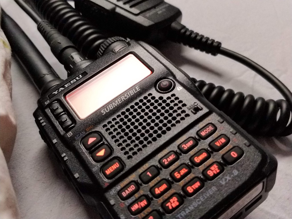COMPRO HT YAESU VX-8DR e acessórios — Foto 1