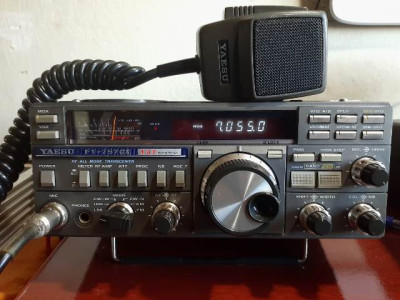 FT-757GX  - YAESU